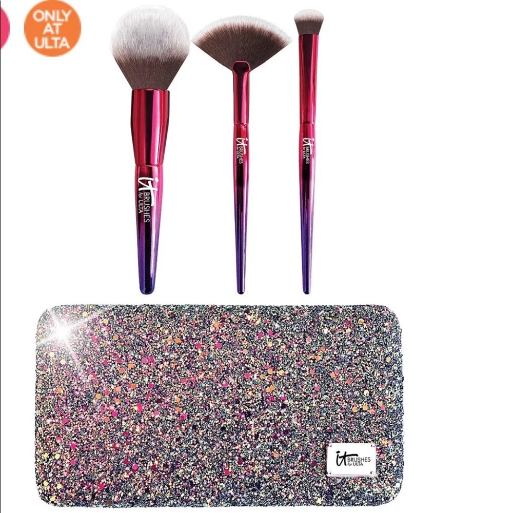 It Cosmetics Rockstar Brush Set BNIB